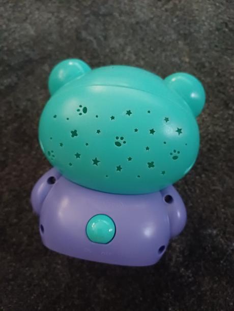 Macko na uspavanie, svietia hviezdy a hudba, 