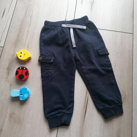 Tepláčky, idexe,86