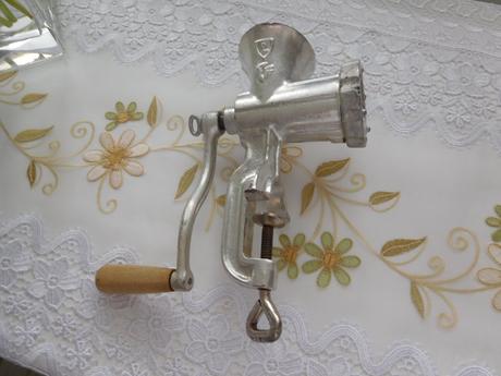 Mlynček na maso-made in čechoslovákia---5, 