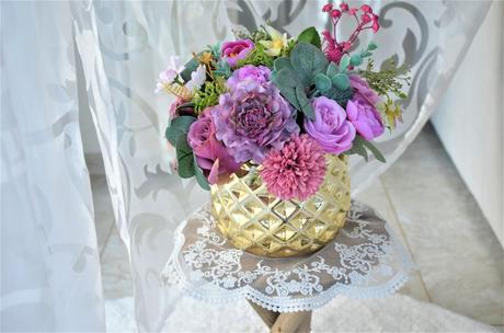 Aranž v zlatom keramickom črepníčku, 