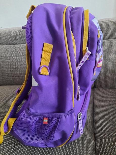 Skolska taska lego friends, 
