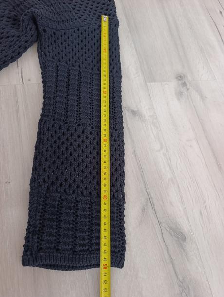 Pletený sveter s viazaním, takko,m