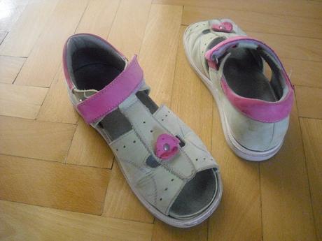 Kožené ortopedické sandálky, 32