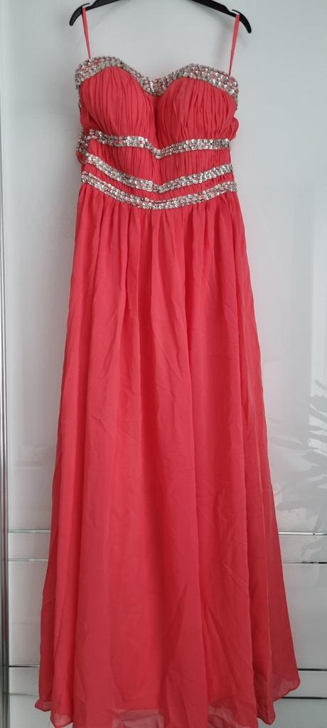 Spoločenské šaty, 