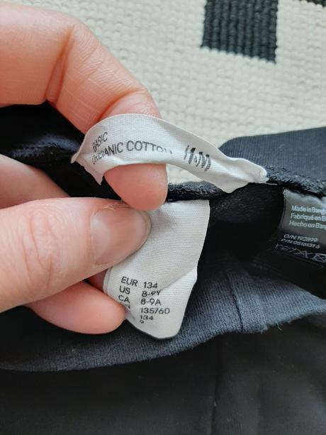 Praktické teplejšie čierne legínky hm 8-9r., h&m,134