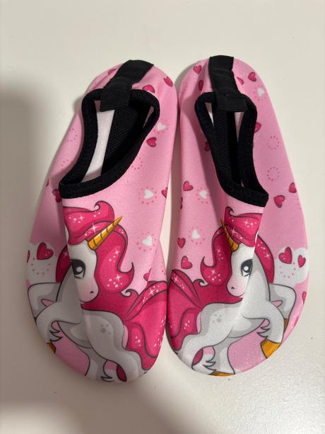 Topánky do vody, 30