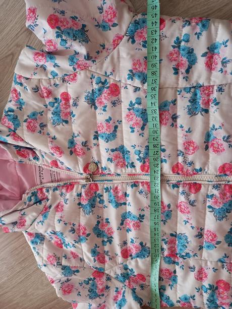 Pekná kvietkovaná bunda, terranova,152