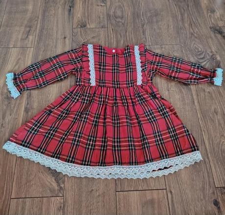 Vianočné šaty, 110