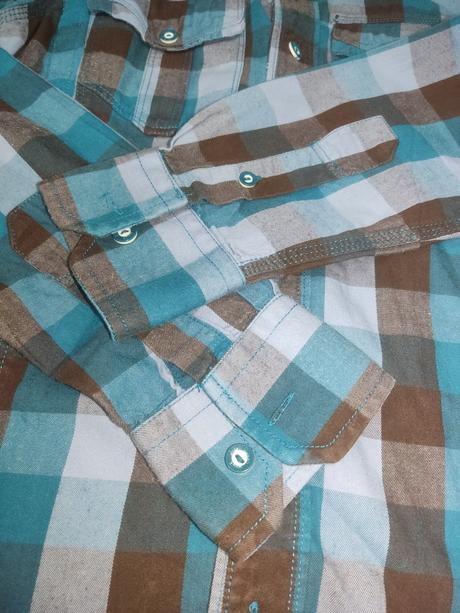 Hrubšia košeľa, s