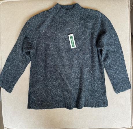 Unisex dámsky sveter modrej farby, 