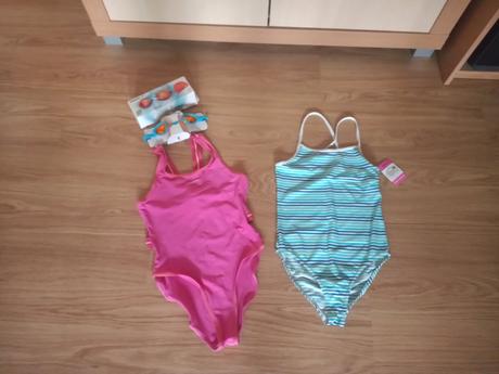 Nenosené plavky a plavecké okuliare speedo, 152