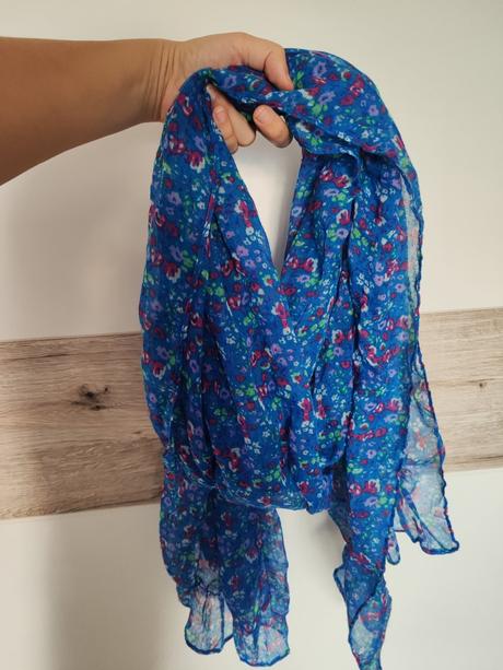 Veľký šál, reserved