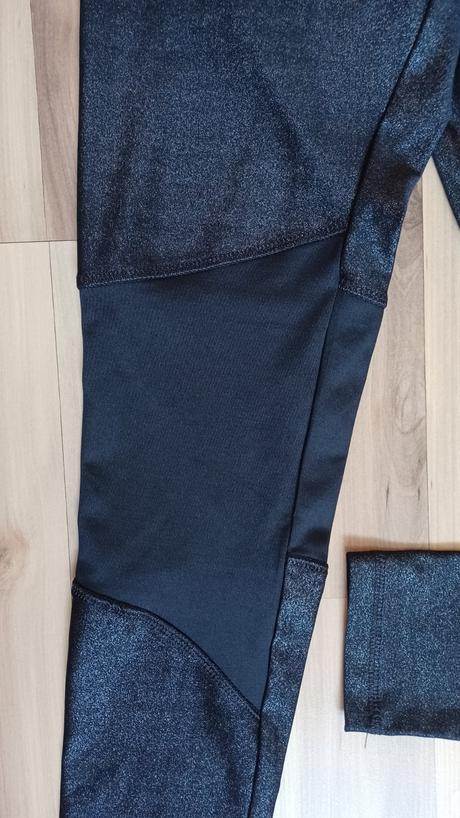 Lesklé legíny, crivit,s