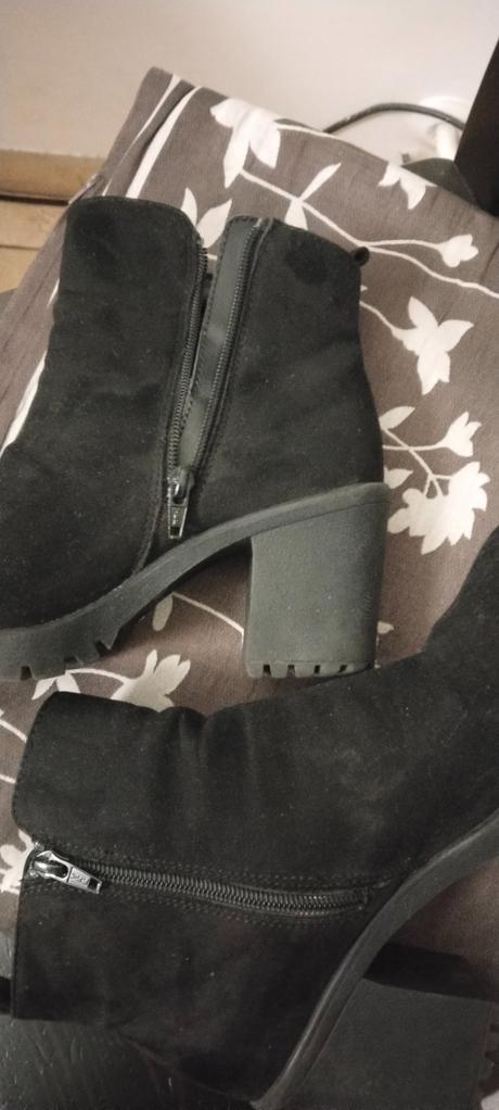 Čierne kotníkové čižmy, 38