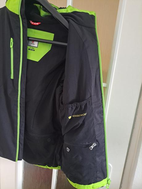 Lyžiarska bunda, 146