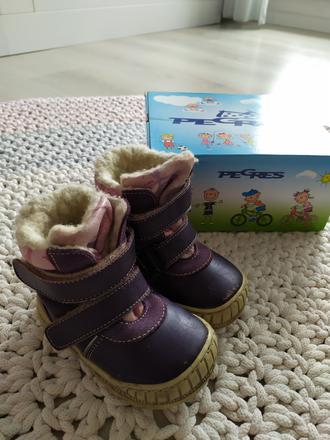 Kožené, vyteplené ovčí vlnou, pegres,22