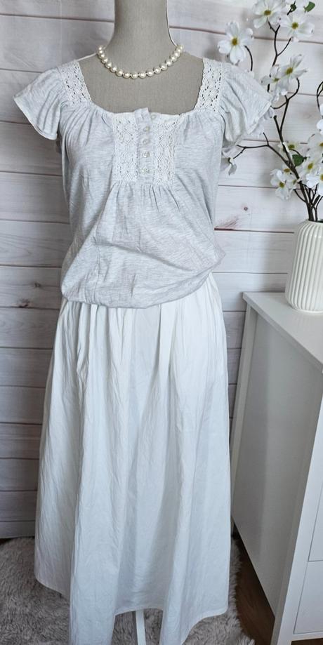 Pekná zaujímavá blúzka, s