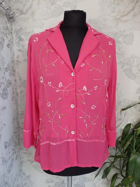 Velmi peknaa bluzka, 42