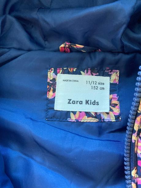 Kvietkovaná vesta, zara,152