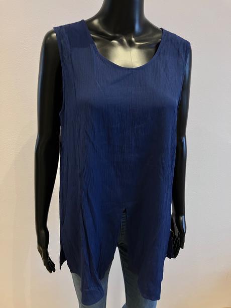 Tmavomodrá letná blúzka s rozparkom c&a (42), c&a,xl