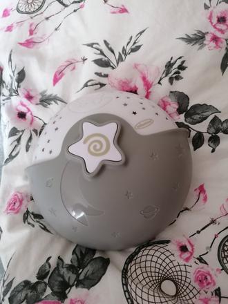 Nočná lampička s projekciou,