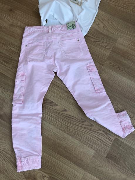 Dievcenské kapsáče, 128