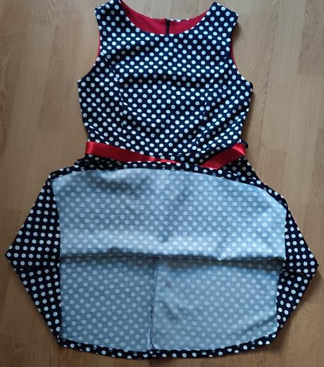 Retro bodkované šaty, xs