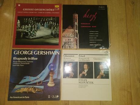 Rôzne vinylové platne, 