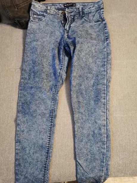 Dámske rifle, bershka,38