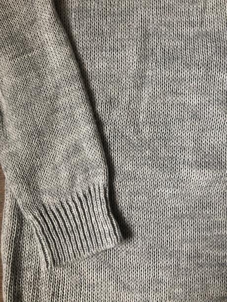 Bavlnený svetrík, 146