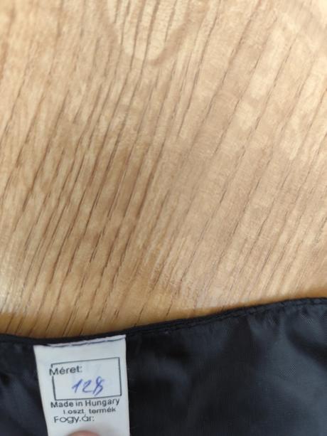 Vesta a nohavice, 128