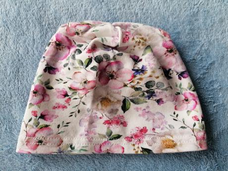 Kvietkovany kompletik, 74