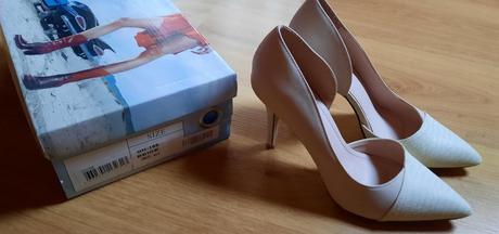 Elegantné zaujímavé lodičky, marco tozzi,39