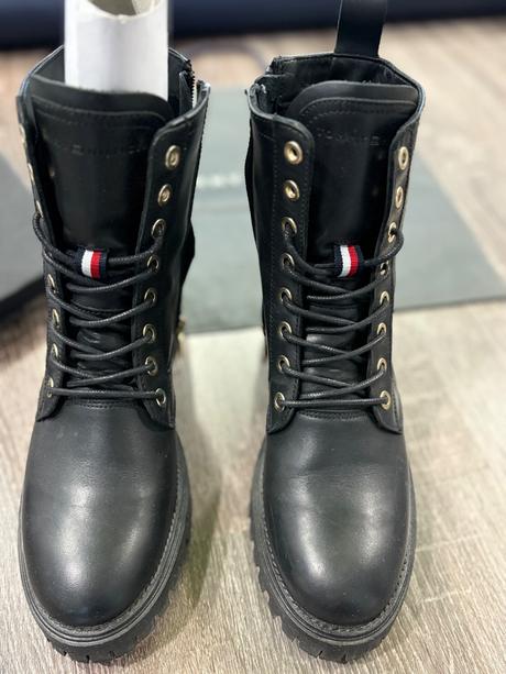 Tommy hilfiger štylove členkove kožené topanky č.3, tommy hilfiger,37