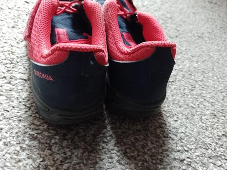 Turistické topánky, 32