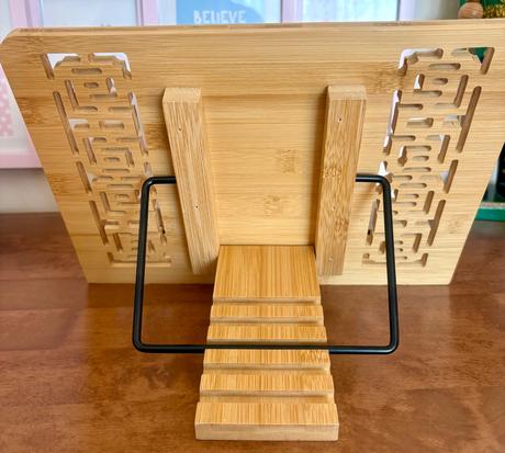 Bambusový držiak ma tablet/knihu, 