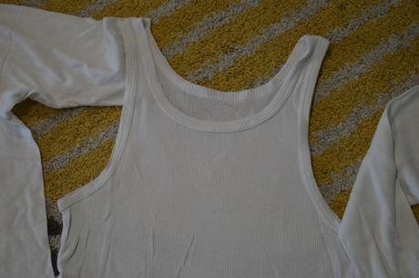 Biele natelniky a tielko, 158