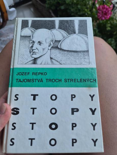 Kniha tajomstvo troch strelenych, 