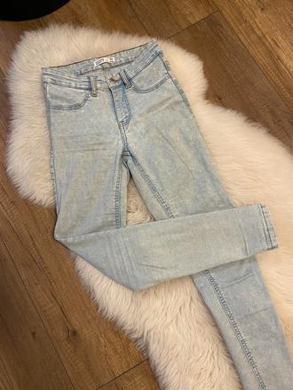 Makkulinké elasticke riflicky top stav, sinsay,32