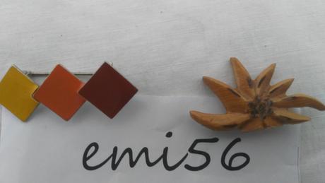 3228. brošne retro,