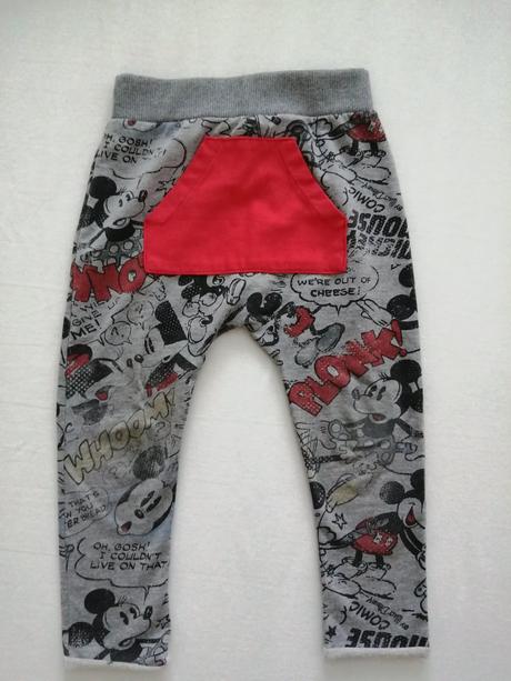Pudlove tepláky mickey, 104