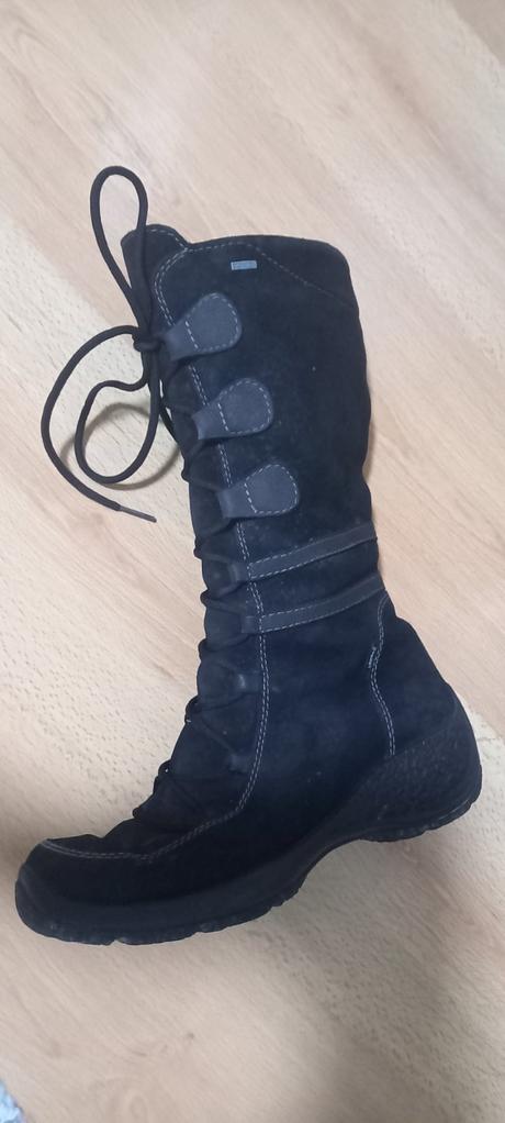 Celokožené kožušinové čižmy, 38