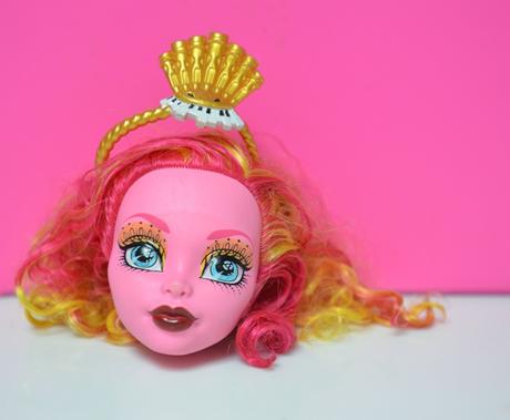 Monster high hlavička a čelenka gooliope, 