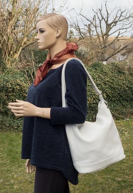 Biela kožená kabelka, 