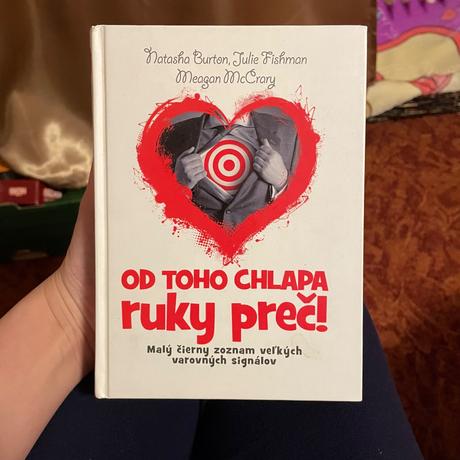 Kniha od toho chlapa ruky preč,