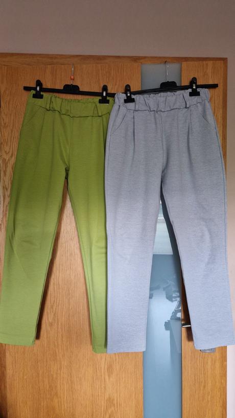 Nohavice elastické, s