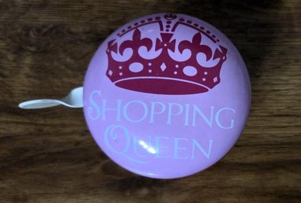 Zvoncek shoping queen,