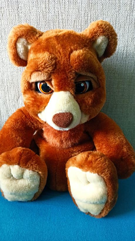 Hrací medveď bruno, 