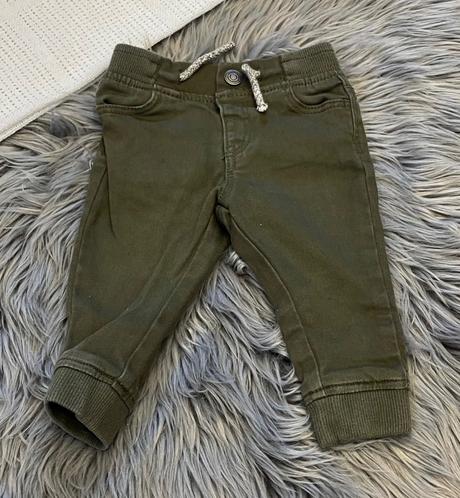 Chlapčenské nohavice khaki primark (74), primark,74