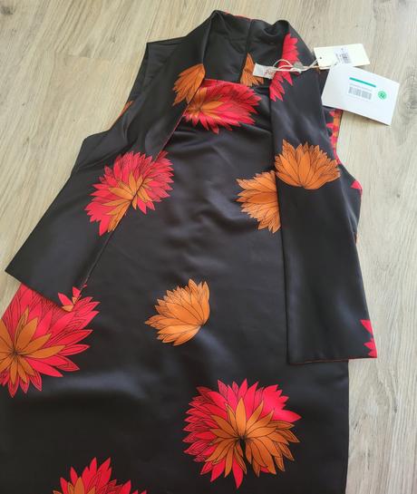Elegantné šaty jucca 44, 44 / xl